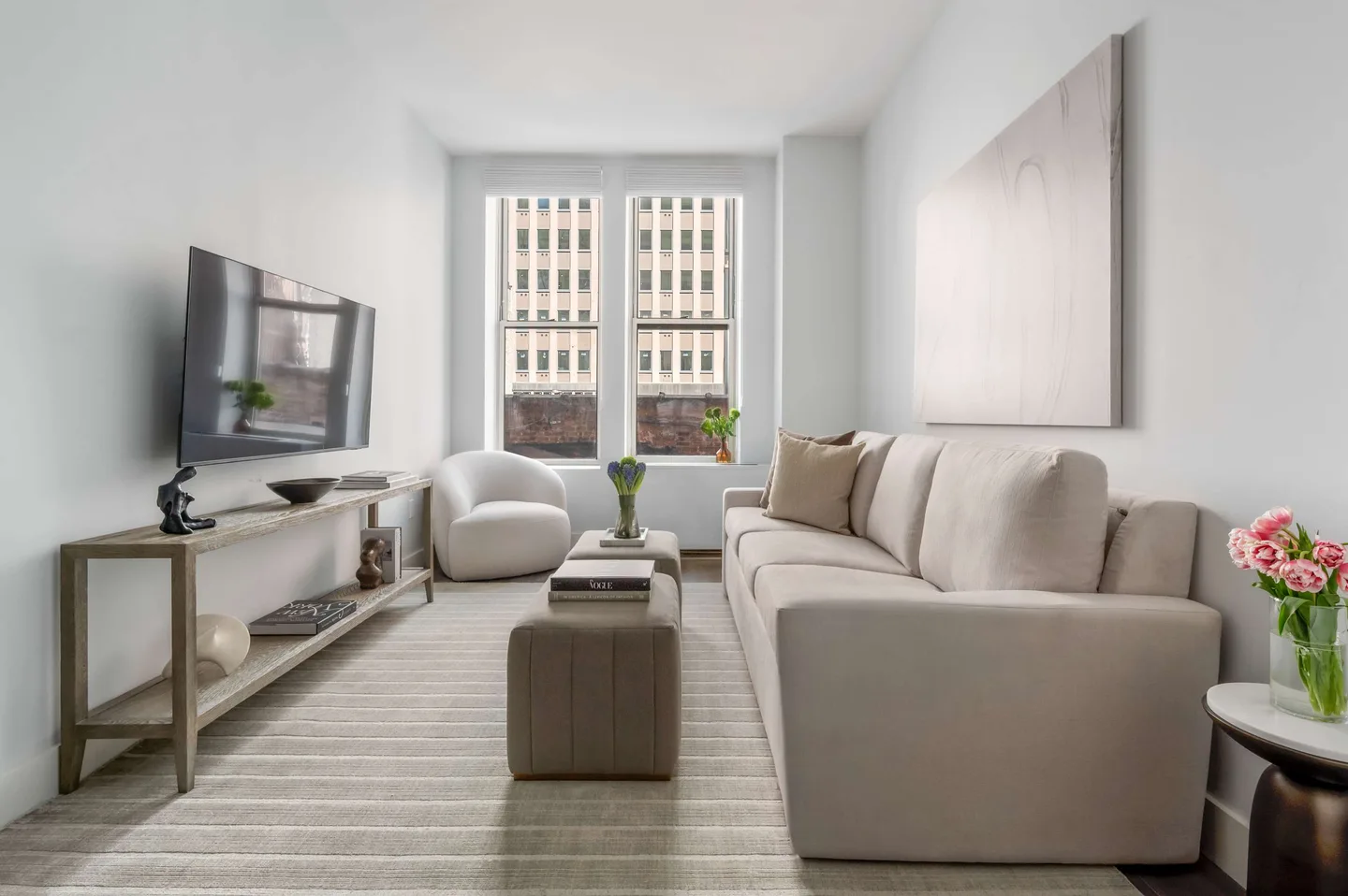 Superior 2 Bedroom Apartment W/D — 17 John