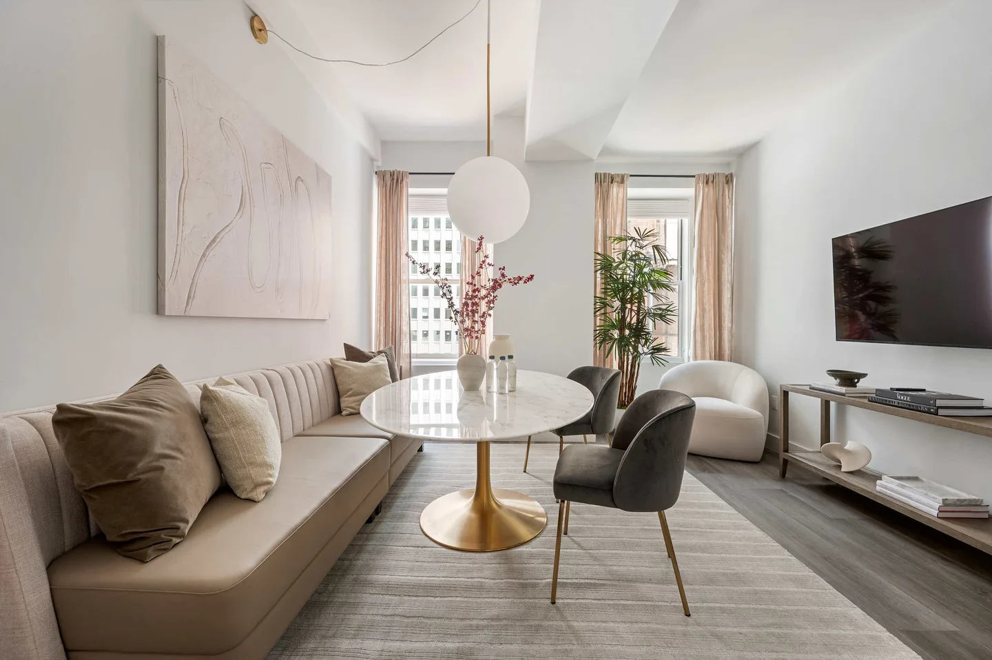 Signature 3 Bedroom with Private Terrace W/D — 17 John